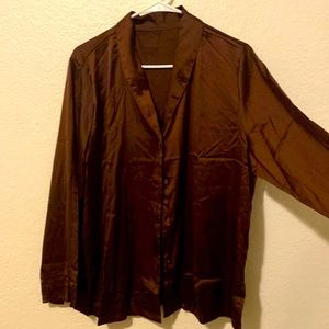 Brown blouse.